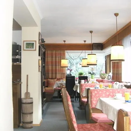 Garni Gerhard 3*