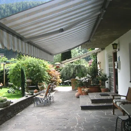 Garni Gerhard לינה וארוחת בוקר אוץ