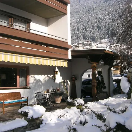 Garni Gerhard