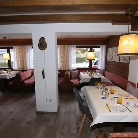 Bed & Breakfast Garni Gerhard