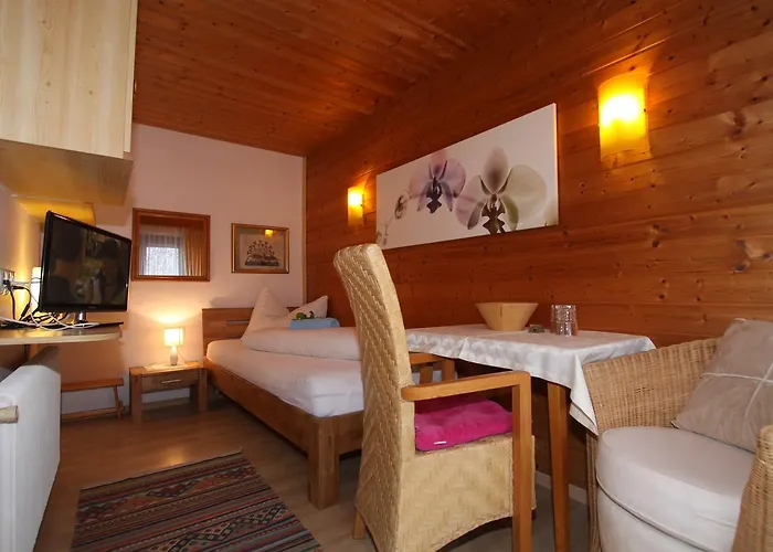 Bed & Breakfast Garni Gerhard Oetz