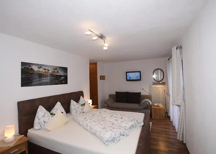 Garni Gerhard Bed & Breakfast Oetz