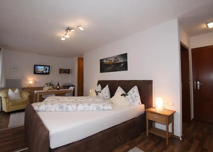 فندق مبيت وإفطار Garni Gerhard 3*